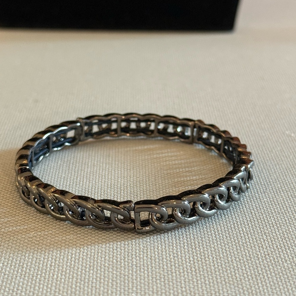 Lia Sophia hematite stretch link Bracelet - Picture 1 of 2